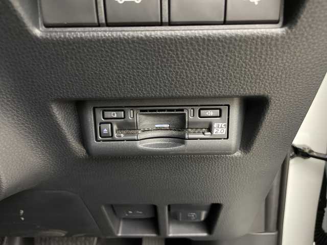 トヨタ ランドクルーザー ２５０ VX 鹿児島県 2024(令6)年 0.3万km プラチナホワイトパールマイカ 純正ナビ/Bluetooth/フルセグ/レーダークルーズコントロール/セーフティセンス/パワーバックドア/運転席パワーシート/オートハイビーム/サンルーフ/D/Nシートヒーター/D/Nベンチレーション/スペアキー/デジタルインナーミラー/ETC2.0/ワンオーナー