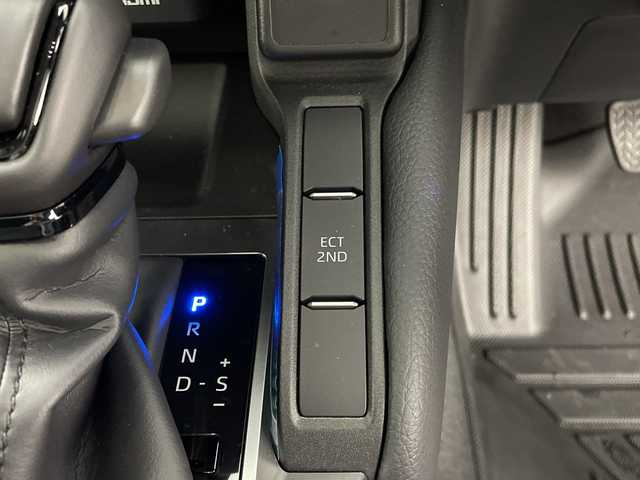 トヨタ ランドクルーザー ２５０ VX 鹿児島県 2024(令6)年 0.3万km プラチナホワイトパールマイカ 純正ナビ/Bluetooth/フルセグ/レーダークルーズコントロール/セーフティセンス/パワーバックドア/運転席パワーシート/オートハイビーム/サンルーフ/D/Nシートヒーター/D/Nベンチレーション/スペアキー/デジタルインナーミラー/ETC2.0/ワンオーナー