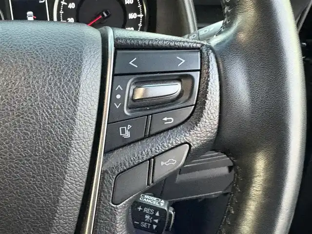 トヨタ ヴェルファイア Z Gエディション 大分県 2015(平27)年 7.1万km スパークリングブラックパールクリスタルシャイン ・純正ナビ(CD/DVD/BT/SD)/・フルセグテレビ/・バックモニター/・フリップダウンモニター/・モデリスタ/・サンルーフ/・両側パワースライドドア/・衝突軽減ブレーキ/・コーナーセンサー/・レーダークルーズコントロール/・ドライブレコーダー/・ETC/・デジタルインナーミラー/・MTモード付きAT/・ステアリングヒーター/・ブレーキホールド/・パワーシート/・シートメモリー/・スマートキー/・プッシュスタートボタン/・純正アルミホイール