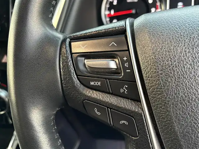 トヨタ ヴェルファイア Z Gエディション 大分県 2015(平27)年 7.1万km スパークリングブラックパールクリスタルシャイン ・純正ナビ(CD/DVD/BT/SD)/・フルセグテレビ/・バックモニター/・フリップダウンモニター/・モデリスタ/・サンルーフ/・両側パワースライドドア/・衝突軽減ブレーキ/・コーナーセンサー/・レーダークルーズコントロール/・ドライブレコーダー/・ETC/・デジタルインナーミラー/・MTモード付きAT/・ステアリングヒーター/・ブレーキホールド/・パワーシート/・シートメモリー/・スマートキー/・プッシュスタートボタン/・純正アルミホイール