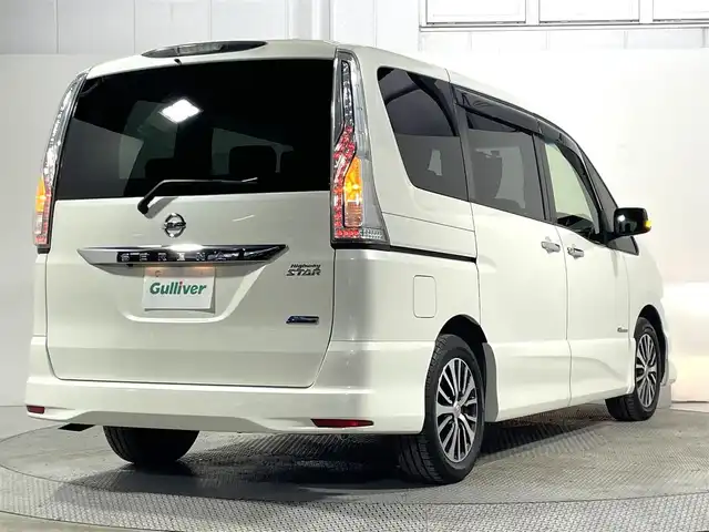 日産 セレナ HWS S HV Vエアロ+Sefty 大阪府 2015(平27)年 2.8万km ブリリアントホワイトパール 純正8incナビTV バックカメラ 両側パワースライドドア クルーズコントロール 衝突軽減ブレーキ レーンアシスト スマートキー プッシュスタート リアオートエアコン 前後ドライブレコーダー ETC