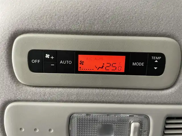 日産 セレナ HWS S HV Vエアロ+Sefty 大阪府 2015(平27)年 2.8万km ブリリアントホワイトパール 純正8incナビTV バックカメラ 両側パワースライドドア クルーズコントロール 衝突軽減ブレーキ レーンアシスト スマートキー プッシュスタート リアオートエアコン 前後ドライブレコーダー ETC