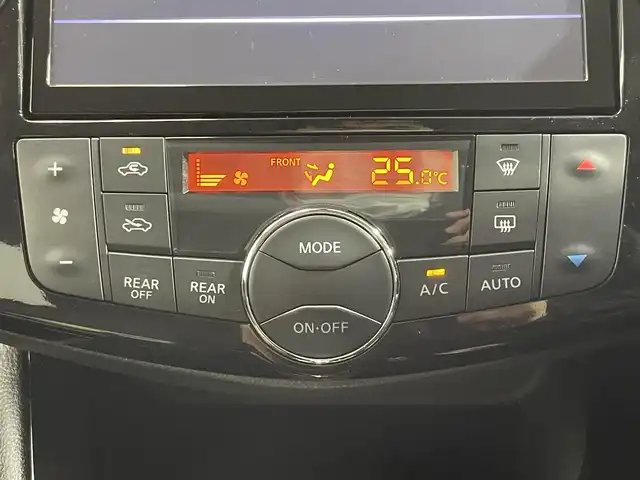 日産 セレナ HWS S HV Vエアロ+Sefty 大阪府 2015(平27)年 2.8万km ブリリアントホワイトパール 純正8incナビTV バックカメラ 両側パワースライドドア クルーズコントロール 衝突軽減ブレーキ レーンアシスト スマートキー プッシュスタート リアオートエアコン 前後ドライブレコーダー ETC