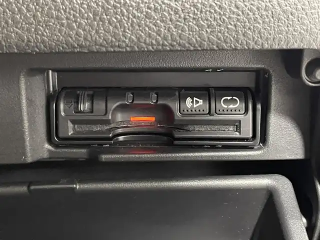 日産 セレナ HWS S HV Vエアロ+Sefty 大阪府 2015(平27)年 2.8万km ブリリアントホワイトパール 純正8incナビTV バックカメラ 両側パワースライドドア クルーズコントロール 衝突軽減ブレーキ レーンアシスト スマートキー プッシュスタート リアオートエアコン 前後ドライブレコーダー ETC