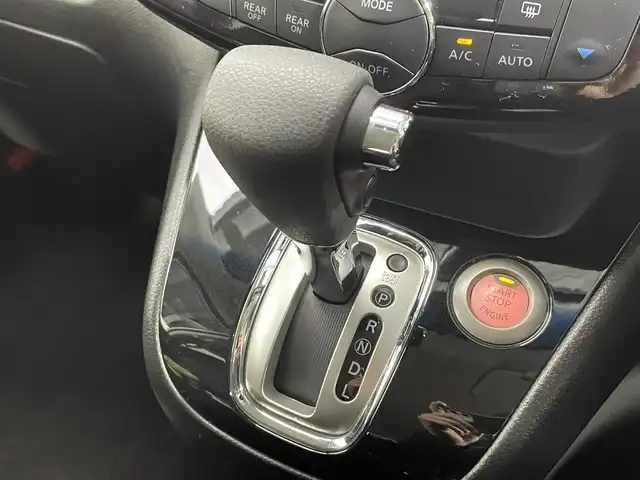 日産 セレナ HWS S HV Vエアロ+Sefty 大阪府 2015(平27)年 2.8万km ブリリアントホワイトパール 純正8incナビTV バックカメラ 両側パワースライドドア クルーズコントロール 衝突軽減ブレーキ レーンアシスト スマートキー プッシュスタート リアオートエアコン 前後ドライブレコーダー ETC