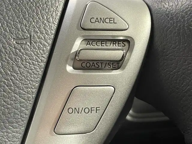 日産 セレナ HWS S HV Vエアロ+Sefty 大阪府 2015(平27)年 2.8万km ブリリアントホワイトパール 純正8incナビTV バックカメラ 両側パワースライドドア クルーズコントロール 衝突軽減ブレーキ レーンアシスト スマートキー プッシュスタート リアオートエアコン 前後ドライブレコーダー ETC