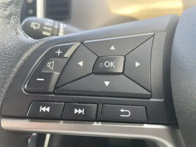 日産 セレナ e－パワー ハイウェイスター V 岡山県 2021(令3)年 6万km ダークメタルグレー 登録時走行距離59858km/純正10インチナビ/(AM.FM.SD.TV.BT.CD.DVD)/アラウンドビューモニター/プロパイロット/ブラインドスポットモニター/ビルトインETC/前後ドライブレコーダー/両側パワースライドドア/ハンドフリーオートスライドドア/横滑り防止装置/レーンキープアシスト/Wエアコン/オートライト/チップアップシート/純正15インチAW/純正フロアマット