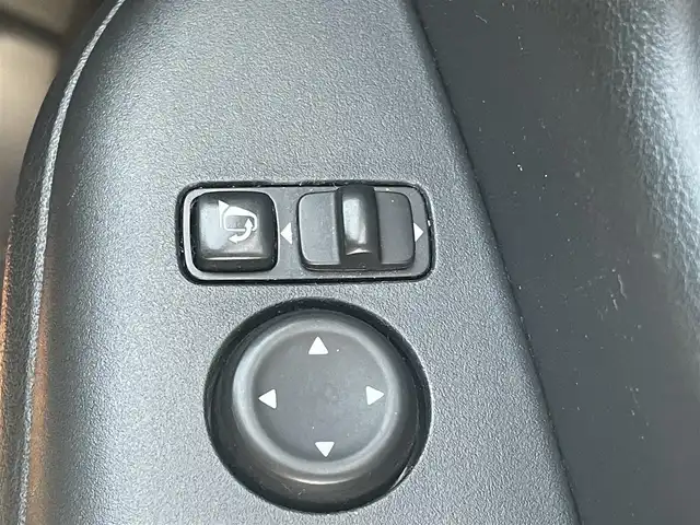 日産 セレナ e－パワー ハイウェイスター V 岡山県 2021(令3)年 6万km ダークメタルグレー 登録時走行距離59858km/純正10インチナビ/(AM.FM.SD.TV.BT.CD.DVD)/アラウンドビューモニター/プロパイロット/ブラインドスポットモニター/ビルトインETC/前後ドライブレコーダー/両側パワースライドドア/ハンドフリーオートスライドドア/横滑り防止装置/レーンキープアシスト/Wエアコン/オートライト/チップアップシート/純正15インチAW/純正フロアマット