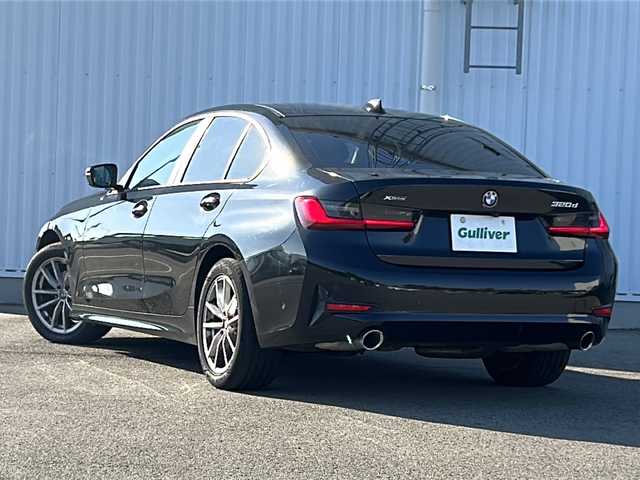 ＢＭＷ ＢＭＷ ３２０ｄ xDrive EDジョイ+ 愛媛県 2021(令3)年 3.3万km サファイアブラックP 全方位カメラ/ブラインドスポットモニター/純正ディスプレイオーディオ/BMW　iDrive/ETC/ドライブレコーダー前/エアシート/コーナーセンサー前後/衝突軽減システム/オートマチックハイビーム/レーンキープアシスト/電動リアゲート/スペアキー/横滑り防止装置/クルーズコントロール追従あり