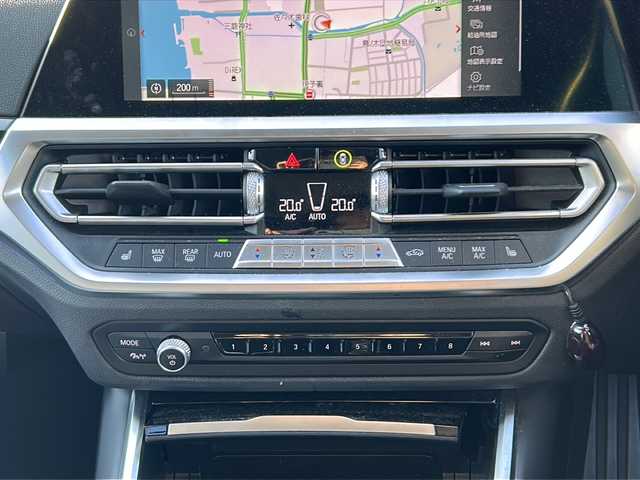 ＢＭＷ ＢＭＷ ３２０ｄ xDrive EDジョイ+ 愛媛県 2021(令3)年 3.3万km サファイアブラックP 全方位カメラ/ブラインドスポットモニター/純正ディスプレイオーディオ/BMW　iDrive/ETC/ドライブレコーダー前/エアシート/コーナーセンサー前後/衝突軽減システム/オートマチックハイビーム/レーンキープアシスト/電動リアゲート/スペアキー/横滑り防止装置/クルーズコントロール追従あり