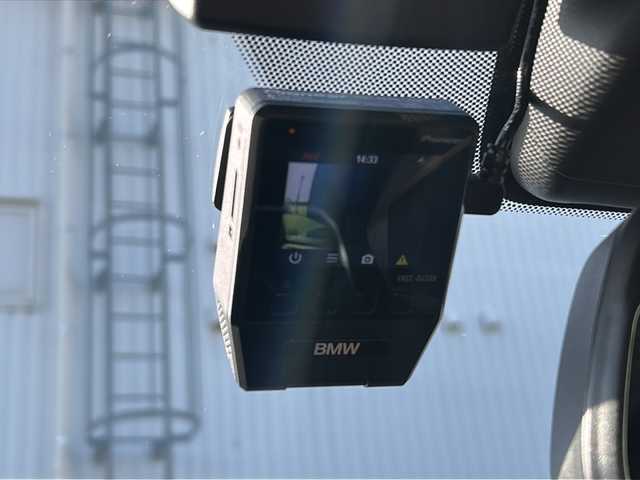 ＢＭＷ ＢＭＷ ３２０ｄ xDrive EDジョイ+ 愛媛県 2021(令3)年 3.3万km サファイアブラックP 全方位カメラ/ブラインドスポットモニター/純正ディスプレイオーディオ/BMW　iDrive/ETC/ドライブレコーダー前/エアシート/コーナーセンサー前後/衝突軽減システム/オートマチックハイビーム/レーンキープアシスト/電動リアゲート/スペアキー/横滑り防止装置/クルーズコントロール追従あり