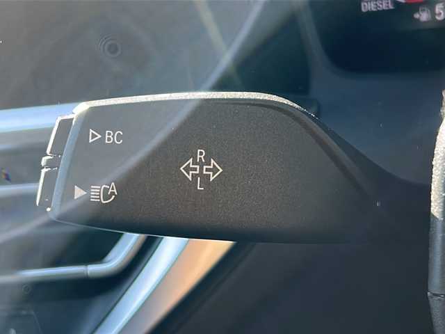 ＢＭＷ ＢＭＷ ３２０ｄ xDrive EDジョイ+ 愛媛県 2021(令3)年 3.3万km サファイアブラックP 全方位カメラ/ブラインドスポットモニター/純正ディスプレイオーディオ/BMW　iDrive/ETC/ドライブレコーダー前/エアシート/コーナーセンサー前後/衝突軽減システム/オートマチックハイビーム/レーンキープアシスト/電動リアゲート/スペアキー/横滑り防止装置/クルーズコントロール追従あり