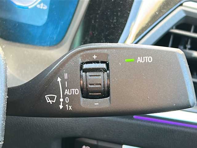 ＢＭＷ ＢＭＷ ３２０ｄ xDrive EDジョイ+ 愛媛県 2021(令3)年 3.3万km サファイアブラックP 全方位カメラ/ブラインドスポットモニター/純正ディスプレイオーディオ/BMW　iDrive/ETC/ドライブレコーダー前/エアシート/コーナーセンサー前後/衝突軽減システム/オートマチックハイビーム/レーンキープアシスト/電動リアゲート/スペアキー/横滑り防止装置/クルーズコントロール追従あり