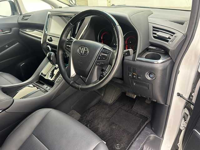 トヨタ アルファード S Cパッケージ 兵庫県 2020(令2)年 1.5万km ホワイトパールクリスタルシャイン 純正コネクトナビ/BT USB/バックカメラ/ツインムーンルーフ/両側パワースライドドア/TRDエアロ/デジタルインナーミラー/レーダークルーズコントロール/クリアランスソナー/PCS/LTA/PKSB/RCTA/BSM/RSA/BLITZ車高調/パワーバックドア/レザーシート/シートヒーター/ベンチレーション/パワーシート/ビルトインETC2.0/LEDヘッドライト/オートライト/オートハイビーム/スマートキー