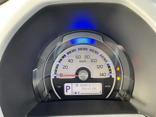 スズキ ハスラー X 道央・札幌 2018(平30)年 2.6万km フェニックスレッドパール/ブルーイッシュブラックパール 登録時走行距離26/040ｋｍ/ワンオーナー/　４　Ｗ　Ｄ　/寒冷地仕様/純正オーディオ(CD/FM/AM/BT/USB)/アイドリングストップ/ウィンカーミラー/ドアバイザー/プッシュスタート/スペアキー×１/純正フロアマット/シートヒーター（運転席/助手席）/横滑り防止装置/レーンキープアシスト/盗難防止装置/衝突軽減ブレーキ/オートライト/ダウンヒルアシストコントロール/社外エンジンスターター/フォグランプ/ステアリングスイッチ/電動格納ミラー/バニティミラー/積込冬タイヤ（社外AW/165/60/R15/23年製/溝7ｍｍ）