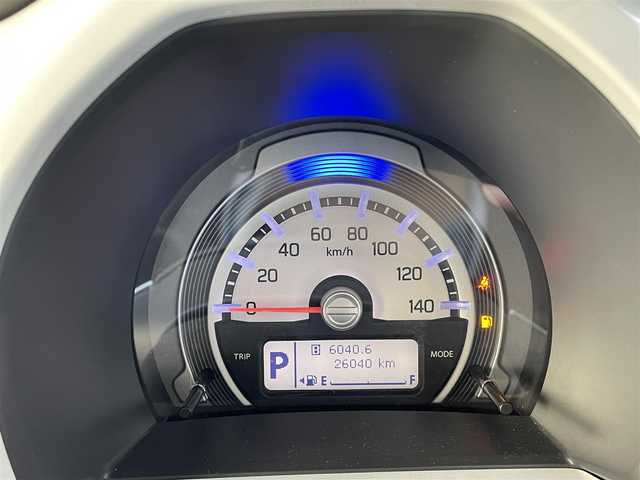 スズキ ハスラー X 道央・札幌 2018(平30)年 2.6万km フェニックスレッドパール/ブルーイッシュブラックパール 登録時走行距離26040ｋｍ/ワンオーナー/　４　Ｗ　Ｄ　/寒冷地仕様/純正オーディオ(CD/FM/AM/BT/USB)/アイドリングストップ/ウィンカーミラー/ドアバイザー/プッシュスタート/スペアキー×１/純正フロアマット/シートヒーター（運転席/助手席）/横滑り防止装置/レーンキープアシスト/盗難防止装置/衝突軽減ブレーキ/オートライト/ダウンヒルアシストコントロール/社外エンジンスターター/フォグランプ/ステアリングスイッチ/電動格納ミラー/バニティミラー/積込冬タイヤ（社外AW/165/60/R15/23年製/溝7ｍｍ）