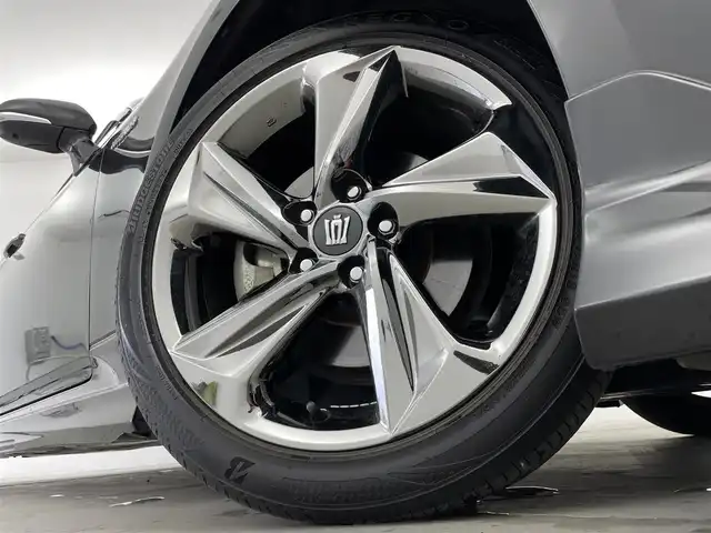 トヨタ クラウン ハイブリッド RS アドバンス 群馬県 2019(平31)年 6.6万km プレシャスブラックパール モデリスタエアロ/マイコン制御チルト＆スライド電動ムーンルーフ/（挟み込み防止機能＋パワーOFF後作動機能付）/18インチAW(ブラックスパッタリング塗装/RS仕様専用)/デジタルインナーミラー/レザーシートパッケージ/　・本革シート/　・シートベンチレーション/＝＝＝＝＝/純正8インチナビ　/・Blu-ray/DVD/CD/microSD/サウンドライブラリー/USB/AUX（音声）入力端子/地上デジタTV/Bluetooth（ハンズフリー・オーディオ）/音声認識/Miracast/Wi-Fi 接続対応/バックカメラ /黒本革シート/パワーシート /ポジションメモリー/シートヒーター /シートベンチレーション/ステアリングヒーター/トヨタセーフティセンス/・プリクラッシュセーフティ/・レーントレーシングアシスト/・レーダークルーズコントロール（全車速追従機能付）/・ロードサインアシスト/・アダプティブハイビームシステム/・先行車発進告知機能/・ブラインドスポットモニター/・インテリジェントクリアランスソナー/ドライブレコーダー/ヘッドアップディスプレイ/ETC