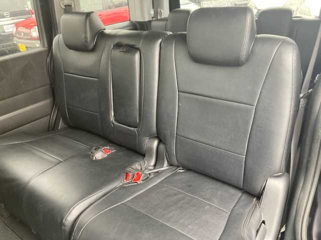 ホンダ ステップワゴン スパーダ S 三重県 2011(平23)年 8.9万km プレミアムブラキッシュパール 【(株)IDOMが運営する【じしゃロン四日市店】の自社ローン対象車両になります。こちらは現金ご利用時の価格です。自社ローンご希望の方は別途その旨お申付け下さい。】/純正HDDナビ（CD/DVD/AM/FM）/フルセグTV/片側パワースライドドア/バックカメラ/純正16インチAW/スマートキー/キセノンライト/純正フロアマット