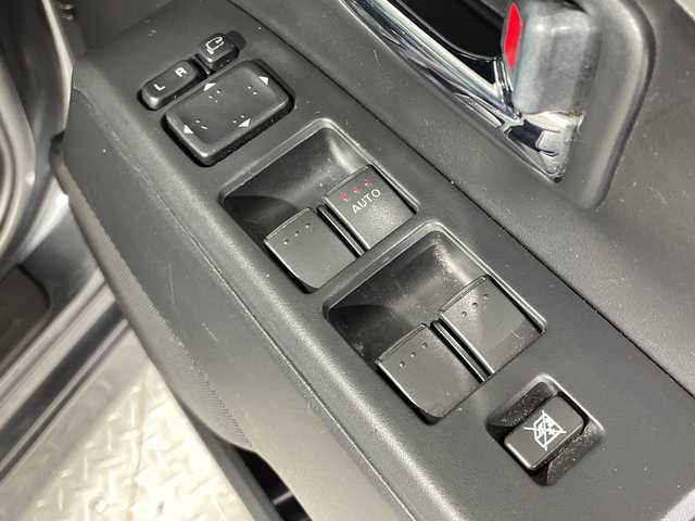 日産 ラフェスタ ハイウェイスター 神奈川県 2014(平26)年 5.5万km メテオグレーマイカ 純正7型ナビ/・BT/フルセグTV/CD/DVD/SD/USB/純正フリップダウンモニター/片側電動スライドドア/MTモード/アイドリングストップ機能/ヘッドライトレベライザー/ステアリングスイッチ/電動格納ミラー/シートリフター/ETC/純正フロアマット/純正15インチアルミホイール/純正ドアバイザー