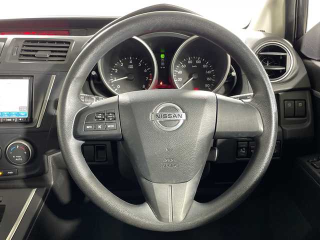 日産 ラフェスタ ハイウェイスター 神奈川県 2014(平26)年 5.5万km メテオグレーマイカ 純正7型ナビ/・BT/フルセグTV/CD/DVD/SD/USB/純正フリップダウンモニター/片側電動スライドドア/MTモード/アイドリングストップ機能/ヘッドライトレベライザー/ステアリングスイッチ/電動格納ミラー/シートリフター/ETC/純正フロアマット/純正15インチアルミホイール/純正ドアバイザー