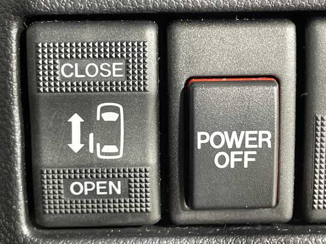 日産 ラフェスタ ハイウェイスター 神奈川県 2014(平26)年 5.5万km メテオグレーマイカ 純正7型ナビ/・BT/フルセグTV/CD/DVD/SD/USB/純正フリップダウンモニター/片側電動スライドドア/MTモード/アイドリングストップ機能/ヘッドライトレベライザー/ステアリングスイッチ/電動格納ミラー/シートリフター/ETC/純正フロアマット/純正15インチアルミホイール/純正ドアバイザー