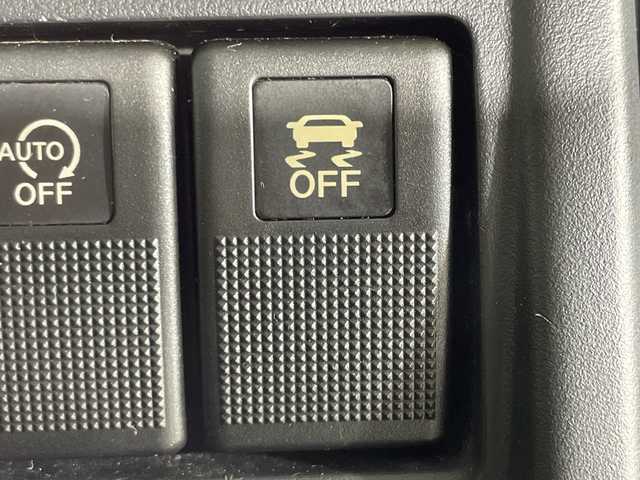 日産 ラフェスタ ハイウェイスター 神奈川県 2014(平26)年 5.5万km メテオグレーマイカ 純正7型ナビ/・BT/フルセグTV/CD/DVD/SD/USB/純正フリップダウンモニター/片側電動スライドドア/MTモード/アイドリングストップ機能/ヘッドライトレベライザー/ステアリングスイッチ/電動格納ミラー/シートリフター/ETC/純正フロアマット/純正15インチアルミホイール/純正ドアバイザー