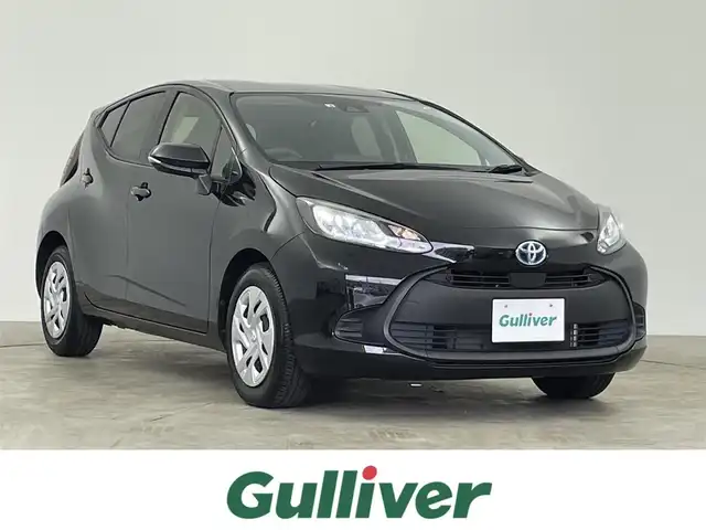 トヨタ アクア X 千葉県 2022(令4)年 2.5万km ブラックマイカ 禁煙車/トヨタセーフティセンス/・プリクラッシュセーフティ/・オートマチックハイビーム /・レーンディパーチャーアラート（LDA）/・ロードサインアシスト（RSA）/・セカンダリーコリジョンブレーキ/・先行車発進お知らせ機能/クリアランスソナー /レーダークルーズコントロール/純正ディスプレイオーディオ/バックカメラ/ETC/ステアリングスイッチ/ヘッドライトレベライザー /電動格納ミラー/純正フロアマット/LEDヘッドライト