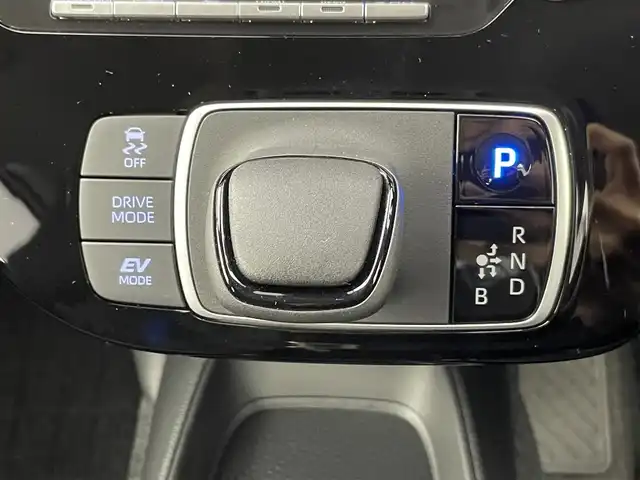 トヨタ アクア X 千葉県 2022(令4)年 2.5万km ブラックマイカ 禁煙車/トヨタセーフティセンス/・プリクラッシュセーフティ/・オートマチックハイビーム /・レーンディパーチャーアラート（LDA）/・ロードサインアシスト（RSA）/・セカンダリーコリジョンブレーキ/・先行車発進お知らせ機能/クリアランスソナー /レーダークルーズコントロール/純正ディスプレイオーディオ/バックカメラ/ETC/ステアリングスイッチ/ヘッドライトレベライザー /電動格納ミラー/純正フロアマット/LEDヘッドライト