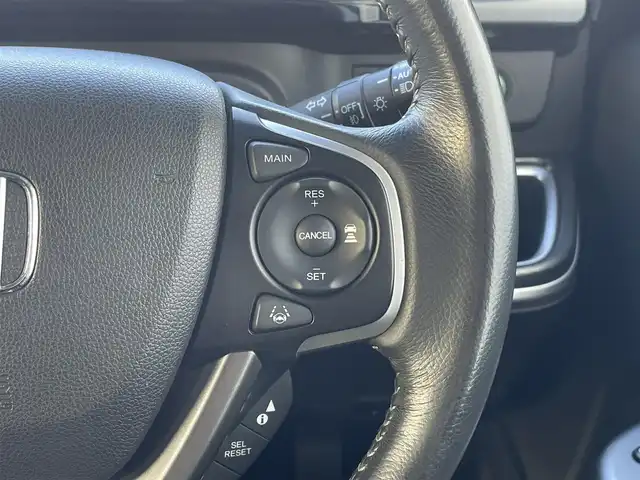 ホンダ ステップワゴン スパーダ ハイブリッド G EX ホンダセンシング 東京都 2017(平29)年 4.7万km プラチナホワイトパール 純正9型ナビ/フルセグTV/CD/DVD再生/バックモニター/ホンダセンシング/前席シートヒーター/追従クルーズ/両側パワースライドドア/ハーフレザーシート/ETC/ドライブレコーダー/純正LEDヘッドライト