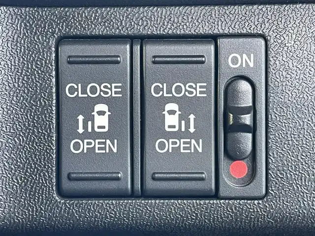 ホンダ ステップワゴン スパーダ ハイブリッド G EX ホンダセンシング 東京都 2017(平29)年 4.7万km プラチナホワイトパール 純正9型ナビ/フルセグTV/CD/DVD再生/バックモニター/ホンダセンシング/前席シートヒーター/追従クルーズ/両側パワースライドドア/ハーフレザーシート/ETC/ドライブレコーダー/純正LEDヘッドライト