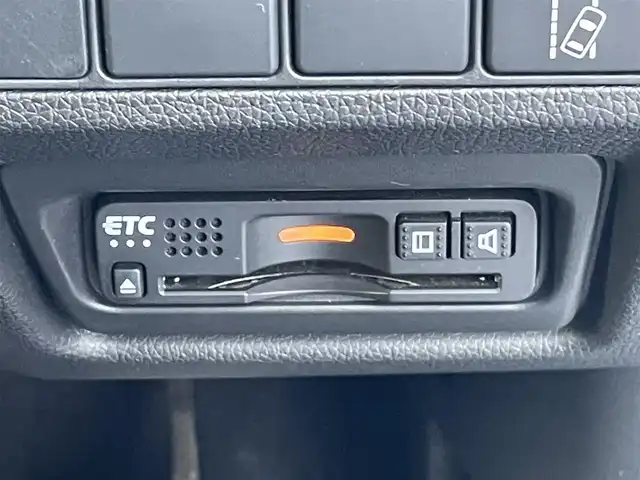 ホンダ ステップワゴン スパーダ ハイブリッド G EX ホンダセンシング 東京都 2017(平29)年 4.7万km プラチナホワイトパール 純正9型ナビ/フルセグTV/CD/DVD再生/バックモニター/ホンダセンシング/前席シートヒーター/追従クルーズ/両側パワースライドドア/ハーフレザーシート/ETC/ドライブレコーダー/純正LEDヘッドライト