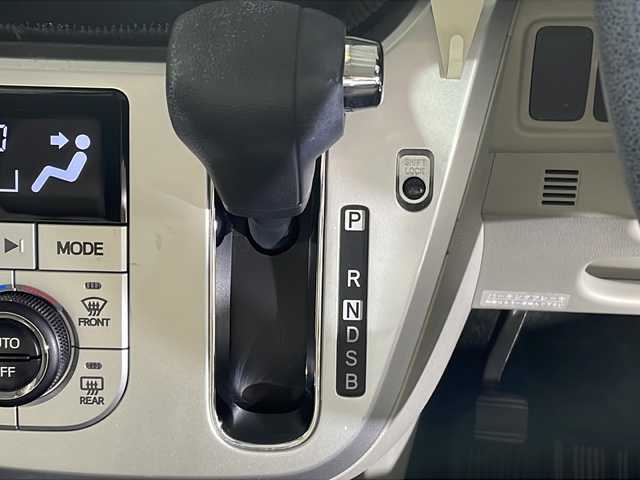 ダイハツ キャスト スタイル X SAⅡ 沖縄県 2016(平28)年 4.5万km ファイアークォーツレッドM 禁煙車　/社外オーディオ　/前後ドライブレコーダー　/スマートアシストII　/アイドリングストップ　/ベンチシート　/プッシュスタート　/純正ドアバイザー　/純正フロアマット/ヘッドライトレベライザー