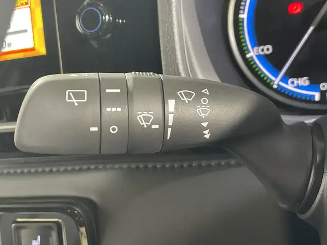 トヨタ ヴォクシー ハイブリッド S－Z 神奈川県 2025(令7)年 0.1千km プラチナホワイトパールマイカ 10.5インチディスプレイオーディオPLUS＋HDMI/両側パワースライドドア/パノラミックビューモニター/快適利便パッケージHI/ユニバーサルステップ/トヨタチームメイト/ブラインドスポットモニター/セーフイグジットアシスト/フロントクロストラフィックアラート/レーンチェンジアシスト/プロジェクターLEDヘッドライト/アダプティブハイビームシステム/ハーフレザーシート/前席シートヒーター/デジタルインナーミラー/全周囲カメラ/カラーヘッドアップディスプレイ