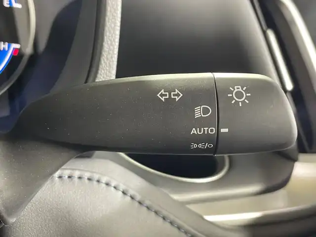 トヨタ ヴォクシー ハイブリッド S－Z 神奈川県 2025(令7)年 0.1千km プラチナホワイトパールマイカ 10.5インチディスプレイオーディオPLUS＋HDMI/両側パワースライドドア/パノラミックビューモニター/快適利便パッケージHI/ユニバーサルステップ/トヨタチームメイト/ブラインドスポットモニター/セーフイグジットアシスト/フロントクロストラフィックアラート/レーンチェンジアシスト/プロジェクターLEDヘッドライト/アダプティブハイビームシステム/ハーフレザーシート/前席シートヒーター/デジタルインナーミラー/全周囲カメラ/カラーヘッドアップディスプレイ