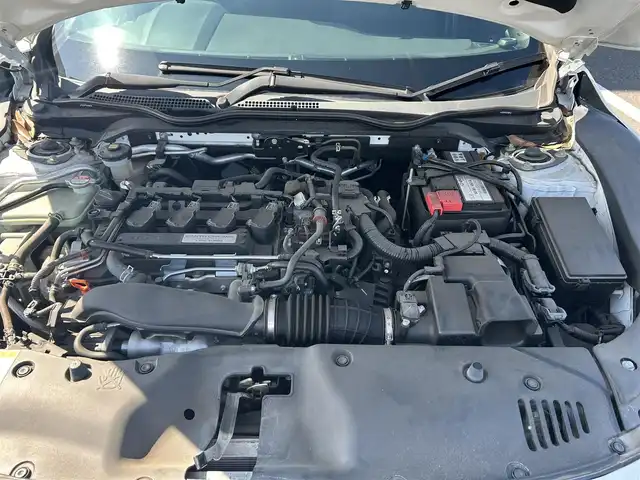 ホンダ シビック ハッチバック ホンダセンシング 栃木県 2018(平30)年 2.7万km ホワイトオーキッドパール ホンダセンシング/純正ナビ/Bluetooth/USB/バックカメラ/ビルトインETC/アダプティブクルーズコントロール/シートヒーター/ステアリングリモコン/パドルシフト/LEDオートライト/フォグランプ/オートハイビーム/アイドリングストップ/電子パーキングブレーキ/オートブレーキホールド/スマートキー