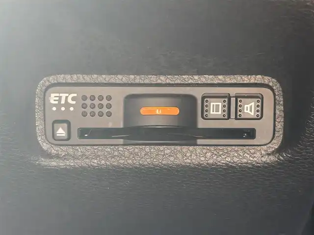 ホンダ シビック ハッチバック ホンダセンシング 栃木県 2018(平30)年 2.7万km ホワイトオーキッドパール ホンダセンシング/純正ナビ/Bluetooth/USB/バックカメラ/ビルトインETC/アダプティブクルーズコントロール/シートヒーター/ステアリングリモコン/パドルシフト/LEDオートライト/フォグランプ/オートハイビーム/アイドリングストップ/電子パーキングブレーキ/オートブレーキホールド/スマートキー