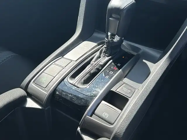 ホンダ シビック ハッチバック ホンダセンシング 栃木県 2018(平30)年 2.7万km ホワイトオーキッドパール ホンダセンシング/純正ナビ/Bluetooth/USB/バックカメラ/ビルトインETC/アダプティブクルーズコントロール/シートヒーター/ステアリングリモコン/パドルシフト/LEDオートライト/フォグランプ/オートハイビーム/アイドリングストップ/電子パーキングブレーキ/オートブレーキホールド/スマートキー