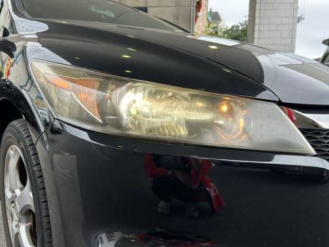 ホンダ ストリーム RSZ 京都府 2008(平20)年 14.4万km ナイトホークブラックパール 純正HDDナビ /禁煙 /バックカメラ /4WD /純正AW17インチ /パドルシフト /CD/DVD再生機能 /Bluetooth /オートライト /Wエアバッグ /パワーステアリング /パワーウィンドウ