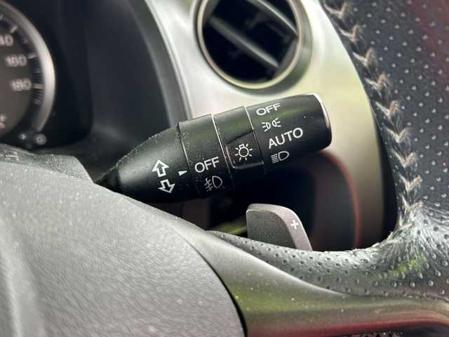 ホンダ ストリーム RSZ 京都府 2008(平20)年 14.4万km ナイトホークブラックパール 純正HDDナビ /禁煙 /バックカメラ /4WD /純正AW17インチ /パドルシフト /CD/DVD再生機能 /Bluetooth /オートライト /Wエアバッグ /パワーステアリング /パワーウィンドウ