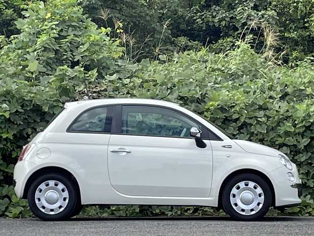 フィアット ５００ 1．2 ポップ 大分県 2014(平26)年 7.3万km 白 社外ポータブルナビ/CDオーディオ/ETC/キーレスキー /アイドリングストップ/MTモード付AT/純正フロアマット