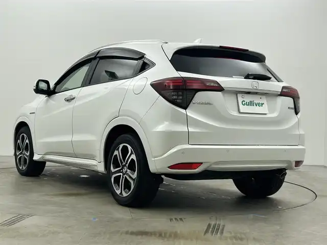 ホンダ ヴェゼル ハイブリッド Z ホンダセンシング 岡山県 2019(平31)年 3.9万km プラチナホワイトパール 純正8型ナビ VXM-197VFEi/地デジ/Bluetooth/DVD/CD/バックカメラ/ビルトインETC/ホンダセンシング /アダプティブクルーズコントロール/LEDライト/オートライト/カーテンエアバッグ/ハーフレザー/シートヒーター /純正17インチアルミ/前後ドラレコ /パドルシフト /純正マット/プッシュスタート /スマートキー