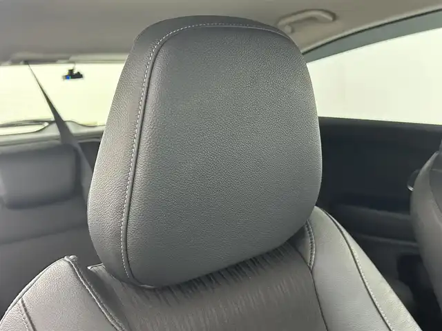 ホンダ ヴェゼル ハイブリッド Z ホンダセンシング 岡山県 2019(平31)年 3.9万km プラチナホワイトパール 純正8型ナビ VXM-197VFEi/地デジ/Bluetooth/DVD/CD/バックカメラ/ビルトインETC/ホンダセンシング /アダプティブクルーズコントロール/LEDライト/オートライト/カーテンエアバッグ/ハーフレザー/シートヒーター /純正17インチアルミ/前後ドラレコ /パドルシフト /純正マット/プッシュスタート /スマートキー