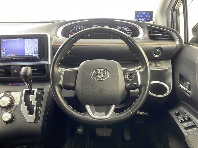 トヨタ シエンタ G 栃木県 2018(平30)年 3.9万km ブラックマイカ 両側パワースライドドア　/社外ナビ　/　フルセグ/CD/ＤＶＤ/Ｂｌｕｅｔｏｏｔｈ/SD/バックカメラ　/衝突軽減ブレーキ/ＥＴＣ　/前方ドライブレコーダー　/社外レーダー/アイドリングストップ　　/オートハイビーム／ライト/フォグランプ　/電格ウィンカーミラー/プッシュスタート/スマートキー/社外１５インチAW/純正フロアマット/保証書・取扱説明書/ワンオーナー　