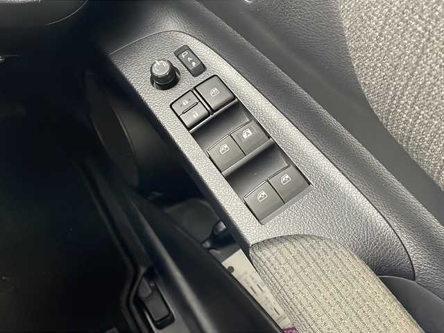 トヨタ シエンタ G 栃木県 2018(平30)年 3.9万km ブラックマイカ 両側パワースライドドア　/社外ナビ　/　フルセグ/CD/ＤＶＤ/Ｂｌｕｅｔｏｏｔｈ/SD/バックカメラ　/衝突軽減ブレーキ/ＥＴＣ　/前方ドライブレコーダー　/社外レーダー/アイドリングストップ　　/オートハイビーム／ライト/フォグランプ　/電格ウィンカーミラー/プッシュスタート/スマートキー/社外１５インチAW/純正フロアマット/保証書・取扱説明書/ワンオーナー　