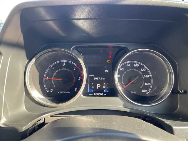 三菱 デリカＤ：５ D－Power package 道東・釧路十勝 2014(平26)年 8.8万km ディープシーグリーンメタリック/アイガーグレーメタリック 4WD/社外ナビ/・フルセグ/CD/DVD/ラジオ/iPod/バックカメラ/クルーズコントロール/両側パワースライドドア/フロントシートヒーター/パドルシフト/ETC/フロアマット/ドアバイザー