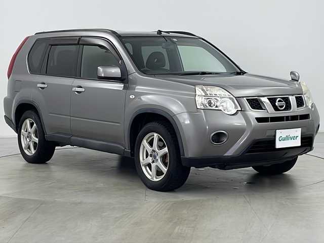 日産 エクストレイル 20Xt 道央・札幌 2011(平23)年 8.7万km ブレードシルバー ・4WD/・社外ナビ（MDV-L503）/&CD&DVD&USB&フルセグTV/・横滑り防止装置/・ダウンヒルアシストコントロール/・全席シートヒーター/・撥水シート/・ETC/・ドアミラーヒーター/・ルーフレール/・オートライト/・スマートキー/・スペアキー