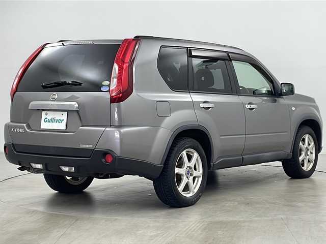 日産 エクストレイル 20Xt 道央・札幌 2011(平23)年 8.7万km ブレードシルバー ・4WD/・社外ナビ（MDV-L503）/&CD&DVD&USB&フルセグTV/・横滑り防止装置/・ダウンヒルアシストコントロール/・全席シートヒーター/・撥水シート/・ETC/・ドアミラーヒーター/・ルーフレール/・オートライト/・スマートキー/・スペアキー