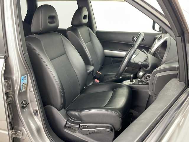 日産 エクストレイル 20Xt 道央・札幌 2011(平23)年 8.7万km ブレードシルバー ・4WD/・社外ナビ（MDV-L503）/&CD&DVD&USB&フルセグTV/・横滑り防止装置/・ダウンヒルアシストコントロール/・全席シートヒーター/・撥水シート/・ETC/・ドアミラーヒーター/・ルーフレール/・オートライト/・スマートキー/・スペアキー