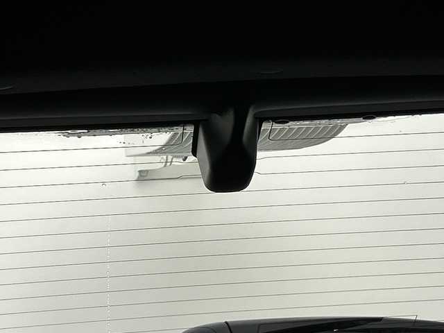 トヨタ ヤリスクロス Z 愛知県 2022(令4)年 0.2万km プラチナホワイトパールマイカ 純正8インチディスプレイオーディオ/・ナビ/・フルセグTV/・Bluetooth/パノラミックビューモニター/ビルトインETC2.0/純正前後ドライブレコーダー/合皮/ファブリックコンビシート/運転席パワーシート/前席シートヒーター/トヨタセーフティセンス/・プリクラッシュセーフティ/・レーントレーシングアシスト/・レーダークルーズコントロール/・オートマチックハイビーム/・ロードサインアシスト/フルLEDヘッドランプ/純正18インチアルミホイール/ステアリングヒーター/ナノイーX/スマートキー