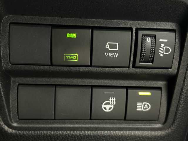 トヨタ ヤリスクロス Z 愛知県 2022(令4)年 0.2万km プラチナホワイトパールマイカ 純正8インチディスプレイオーディオ/・ナビ/・フルセグTV/・Bluetooth/パノラミックビューモニター/ビルトインETC2.0/純正前後ドライブレコーダー/合皮/ファブリックコンビシート/運転席パワーシート/前席シートヒーター/トヨタセーフティセンス/・プリクラッシュセーフティ/・レーントレーシングアシスト/・レーダークルーズコントロール/・オートマチックハイビーム/・ロードサインアシスト/フルLEDヘッドランプ/純正18インチアルミホイール/ステアリングヒーター/ナノイーX/スマートキー